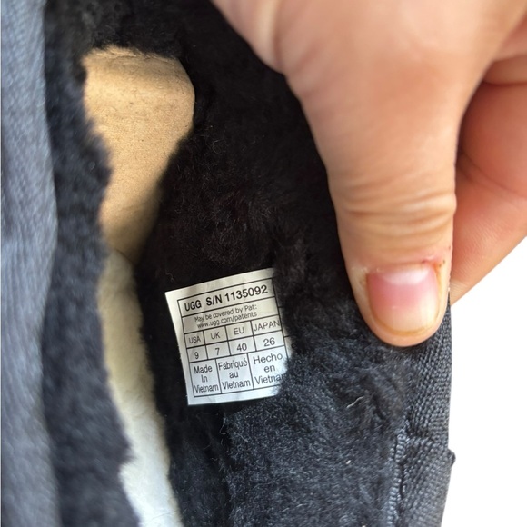 UGG BLACK SUEDE CLASSIC MINI 2" PLATFORM ANKLE BOOTS, WOMEN US 9 - Picture 5 of 6